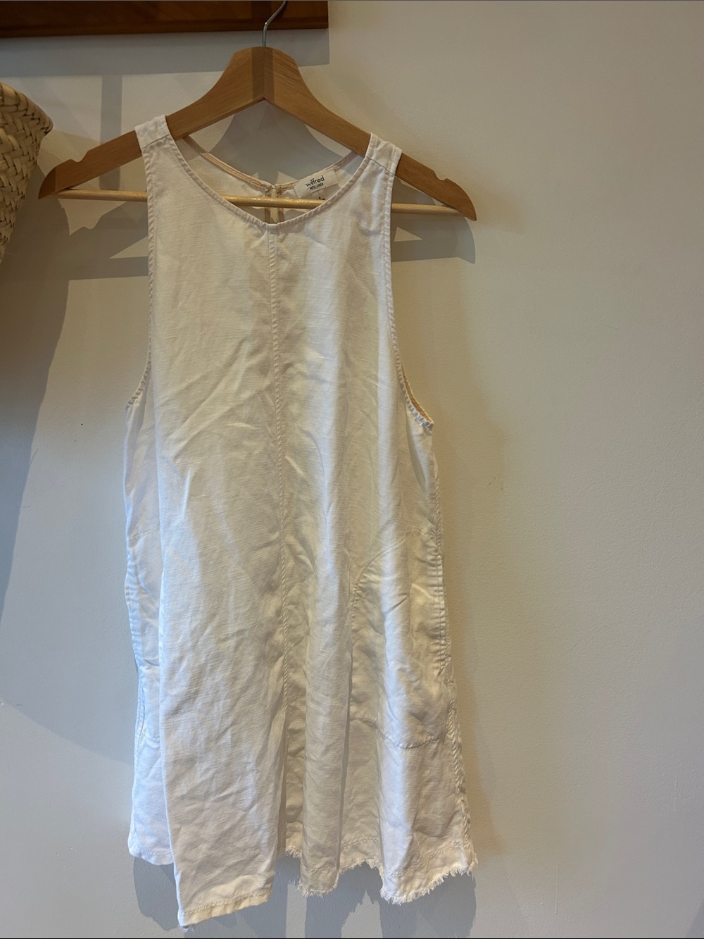 Wilfred White Sleeveless Linen-Blend Tank Top